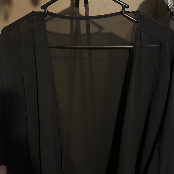 Sheer Kimono Top - Picture 2 of 3